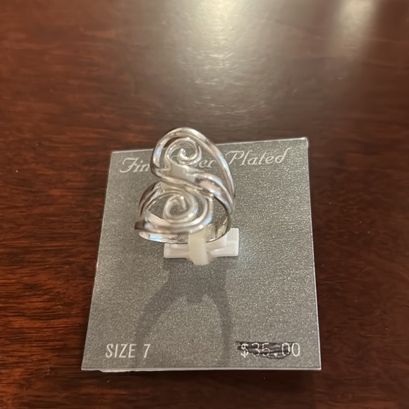 Silver plated ring - Picture 2 of 2